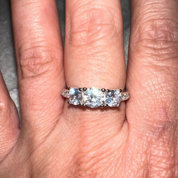 Engagement Lab diamonds sz 10 eternity, 3 stones sterling silver rhodium… - Picture 1 of 5
